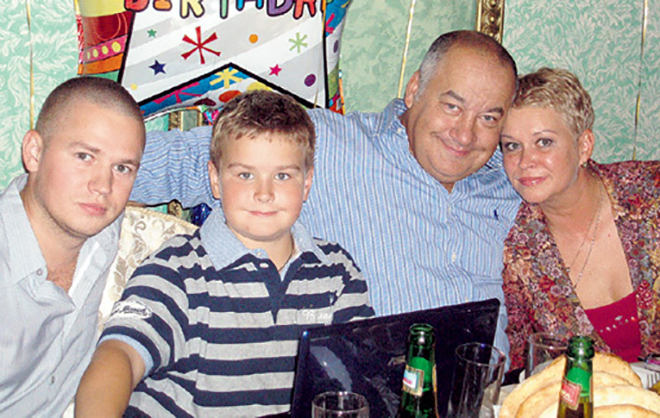 Игорь Маменко с семьей фото смотреть Экспресс-газета online